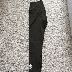 Lululemon x Soulcycle Olive Green Wunder Train High-Rise Tight 25”